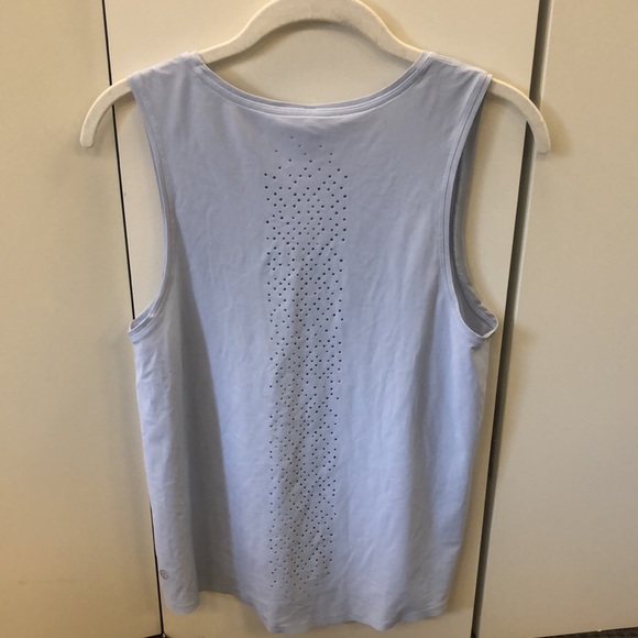 Lululemon Breathable Baby Blue Tank - Picture 2 of 3